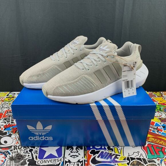 Adidas Swift Run 22 Sesame Size 7y / 8.5 Womens